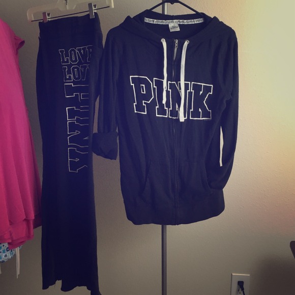 Pink sweater set-on hold