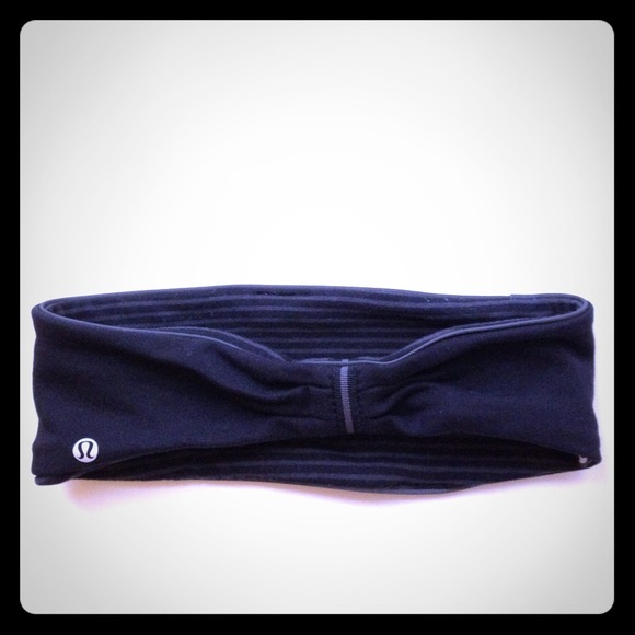 Lululemon ear warmer headband for running