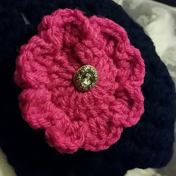 Handmade crocheted hat - Picture 2 of 2