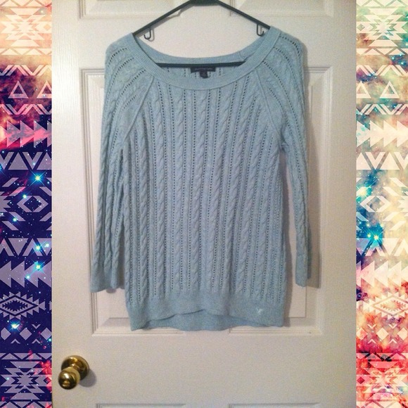 Cute American eagle sweater!😍 - Picture 1 of 2