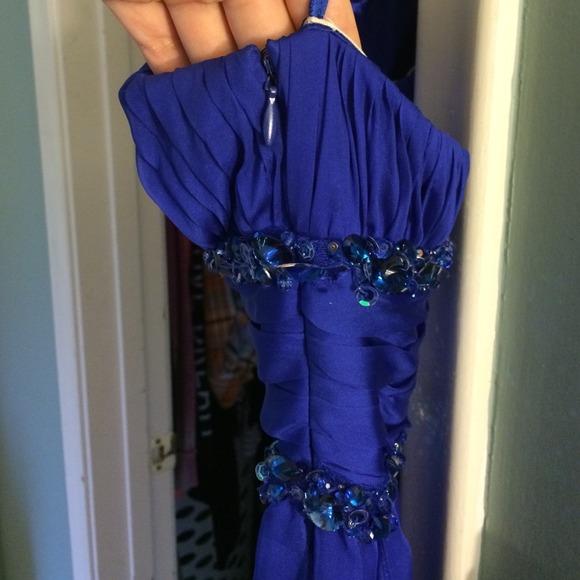 Cache dress - Picture 4 of 4