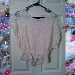 Cute rue 21 shirt!💋