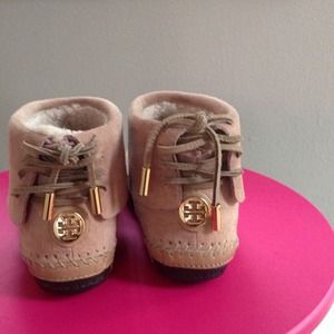 Tory burch winter boot