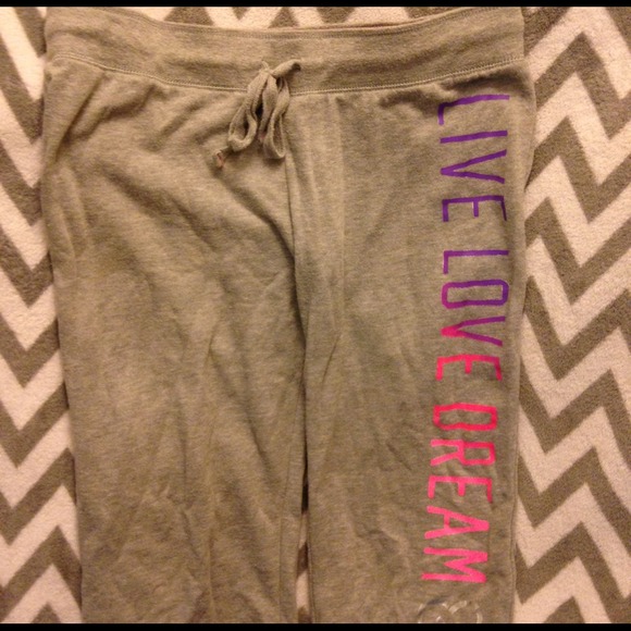 Aero rip capris!