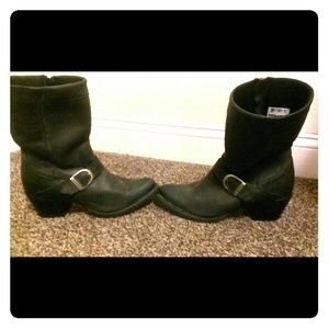 Womens size 10 Durango boots.
