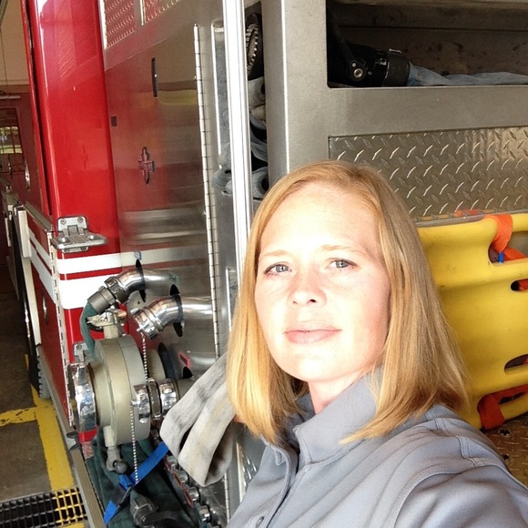 ๐ Meet your Seller/ Buyer! ๐ - Picture 2 of 4