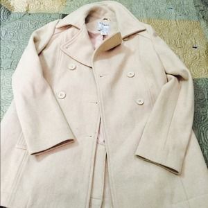 Really cute pea coat!!