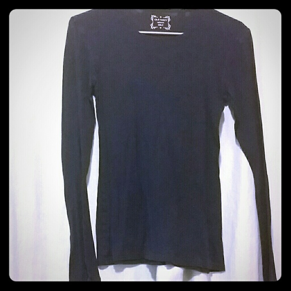Navy blue long sleeve shirt