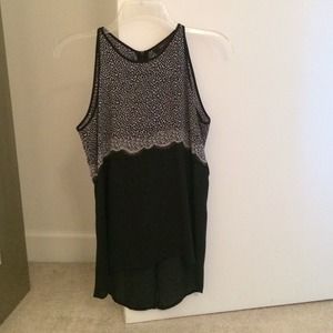 BCBG XXS black & white top