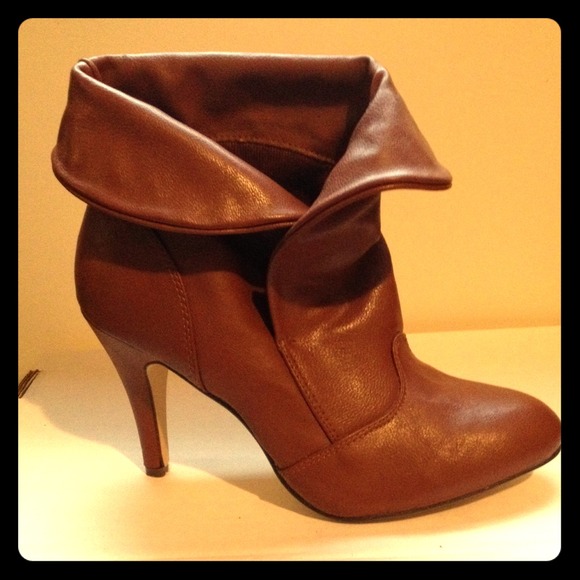Brown leather ankle boots