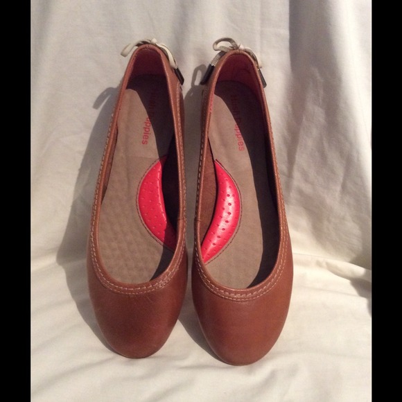 Hush Puppies Shoes - SALE!! 🎄Hush Puppies leather flats