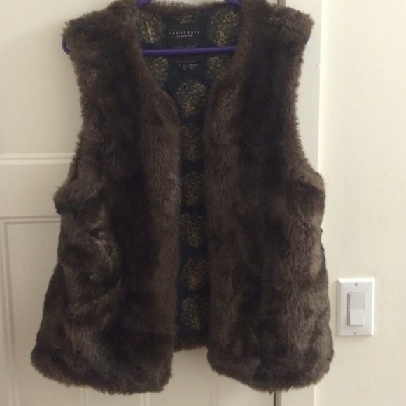 Anthropologie brown fur vest with pockets