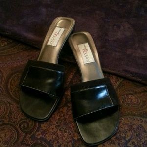 Single strap black slide.