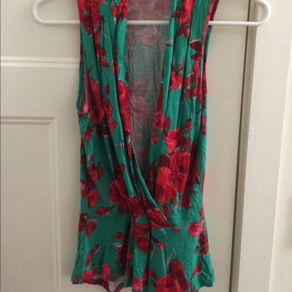 Anthropologie peplum style sleeveless floral top