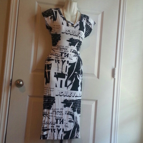 NWOT Magazine Print Midi Dress