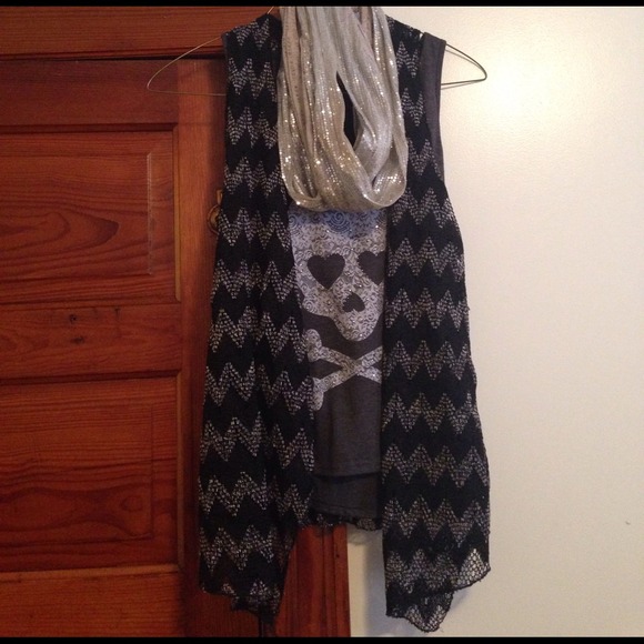 Stylish sleeveless cardigan from rue21!