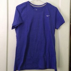 Women's XL Nike t-shirt