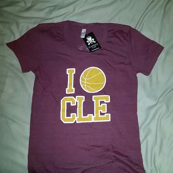 Cleveland cavs t-shirt