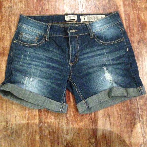 Boyfriend short 💲price drop💲