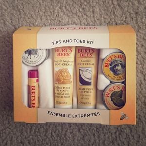 Burt's Bees tips and toes kit