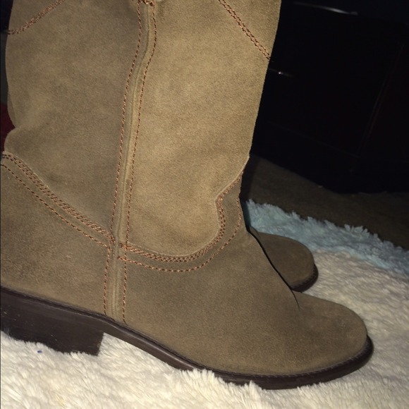 Brown Suede Boots - Picture 4 of 4