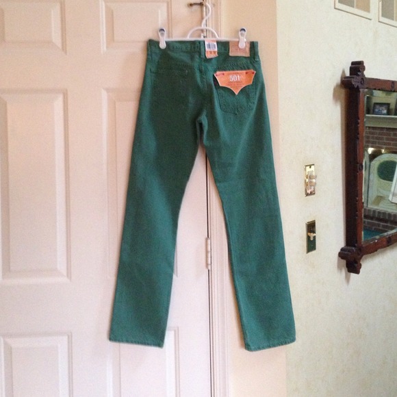 NWT Levi's Green 501 straight leg jeans