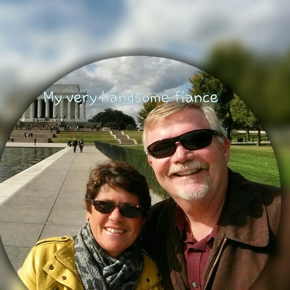 MEET ME! And read my  ABOUT - Picture 2 of 4