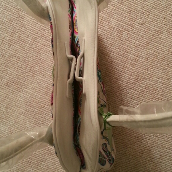 Vera Bradley Purse - Picture 3 of 4