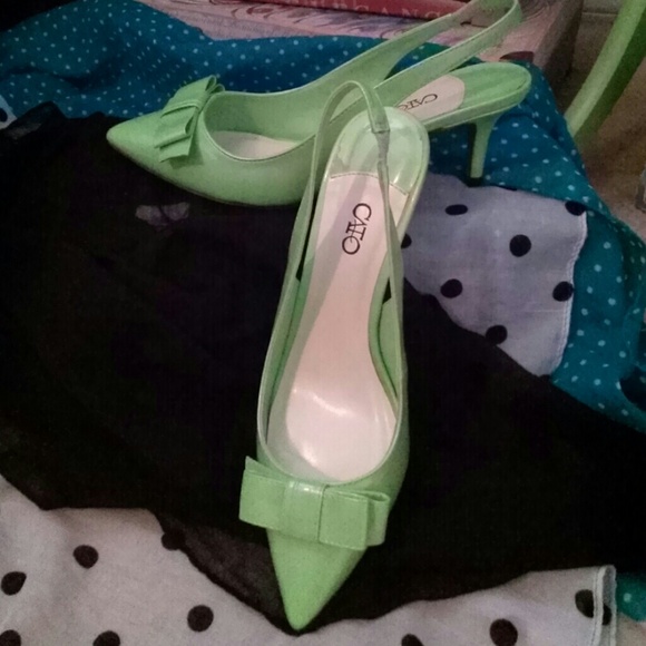 Sling Back Kitten Heel