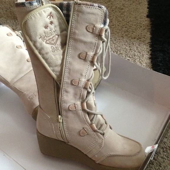 Sold! - Picture 3 of 4