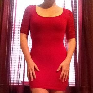 Sexy red bodycon dress with lace sleeves