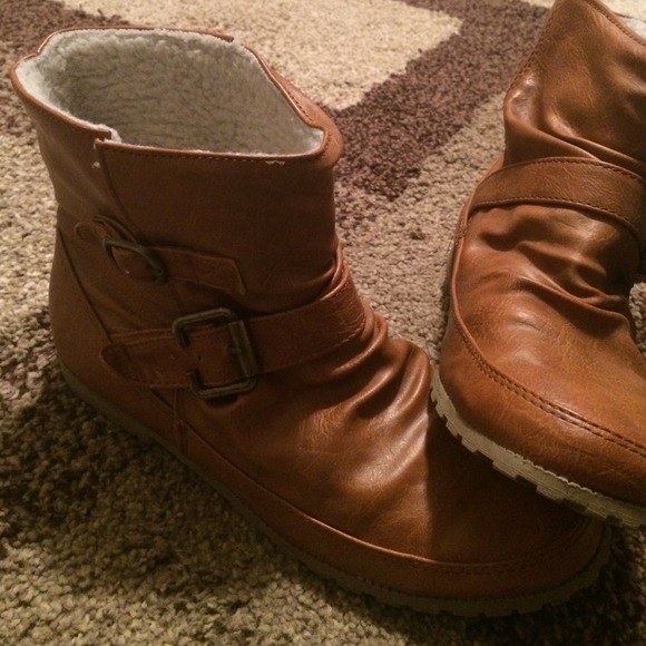 Fur lined ankle boots