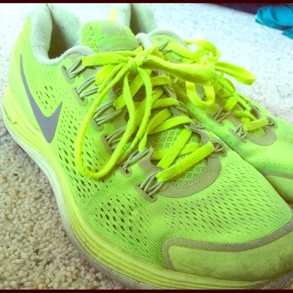 Volt Nike Shoes