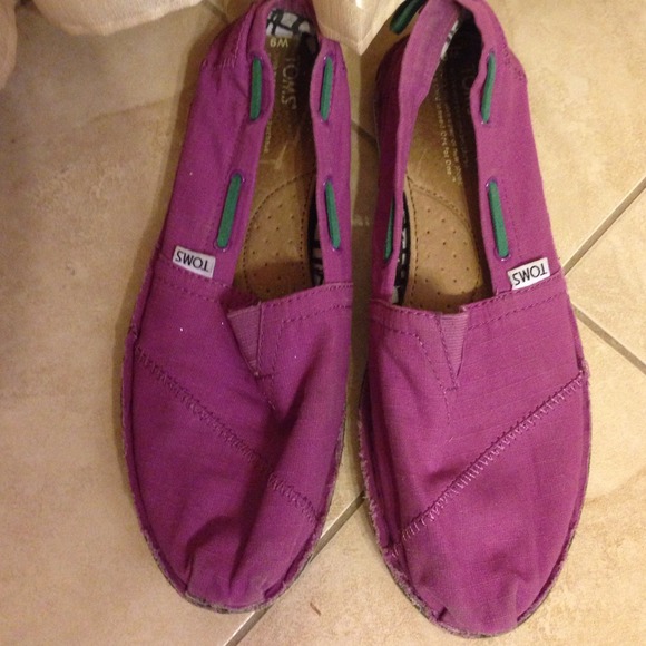 Toms