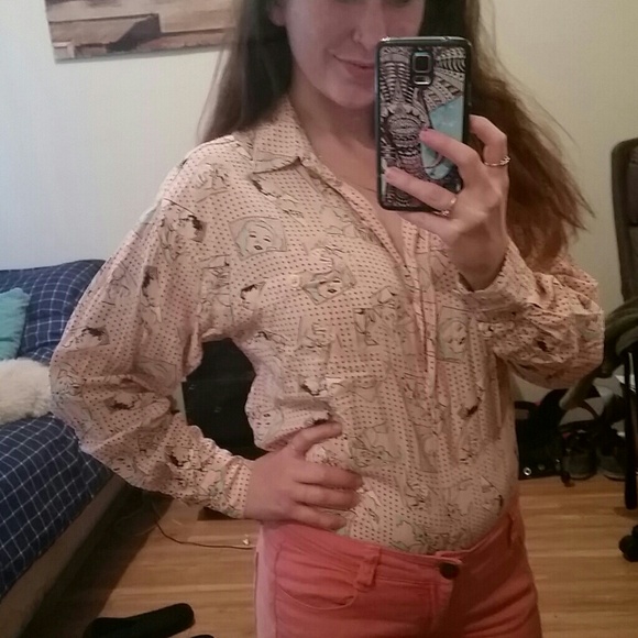 Fun, light pink button up. Retro comic pattern!