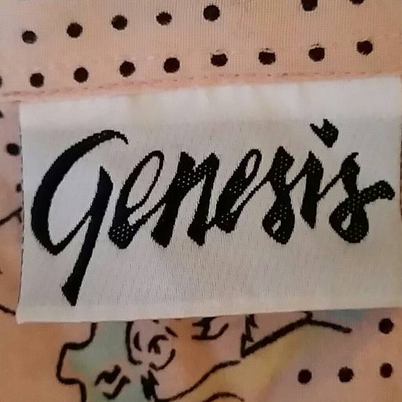 Fun, light pink button up. Retro comic pattern! - Picture 4 of 4