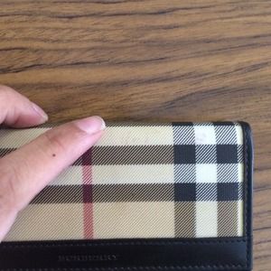 Burberry wallet