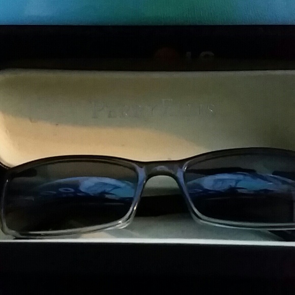 Auth Perry Ellis Shades