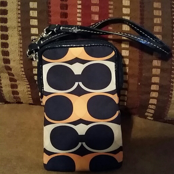 COACH Cellphone/Card Holder - Picture 3 of 3