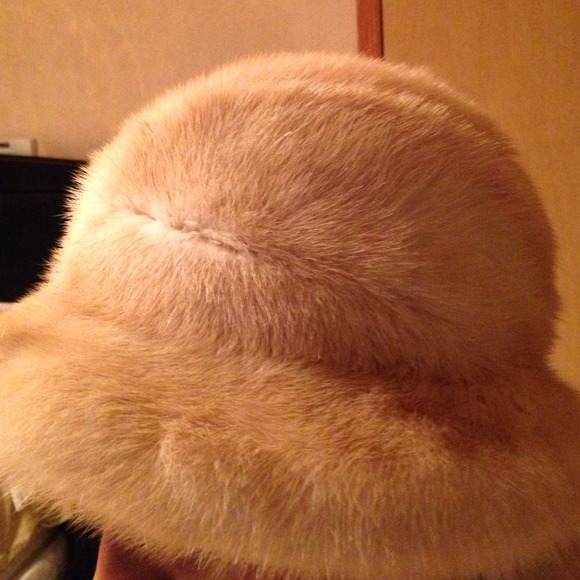 Real fur hat - Picture 3 of 4