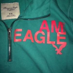 M American Eagle half zip