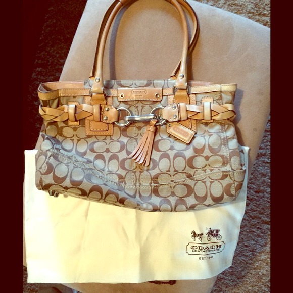 Coach Handbag Perfect for Fall - Picture 1 of 4