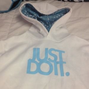 Nike sweatshirt