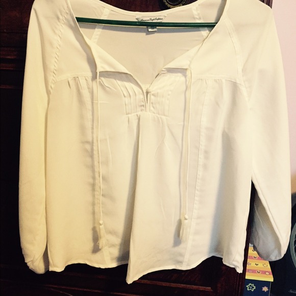 American Eagle white blouse size S