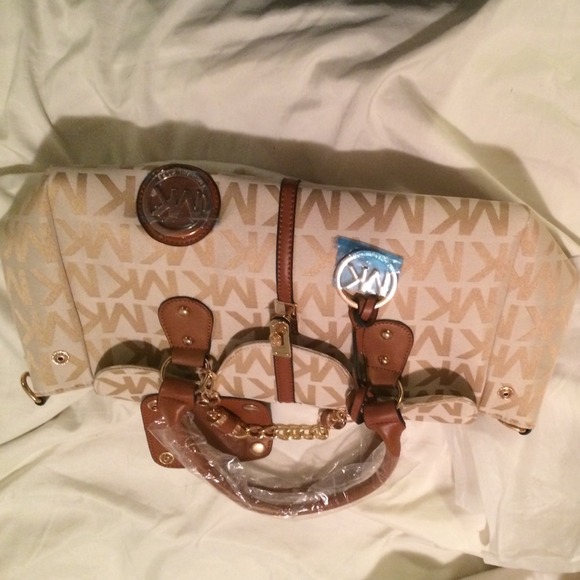 Light brown Michael kors bag