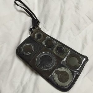 ‼️️ONE DAY SALE‼️Coach Wristlet!