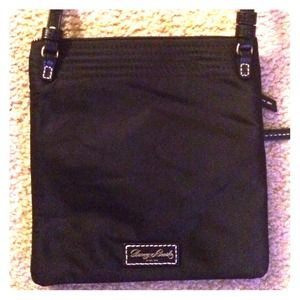 Dooney & Bourke cross body bag 🙌