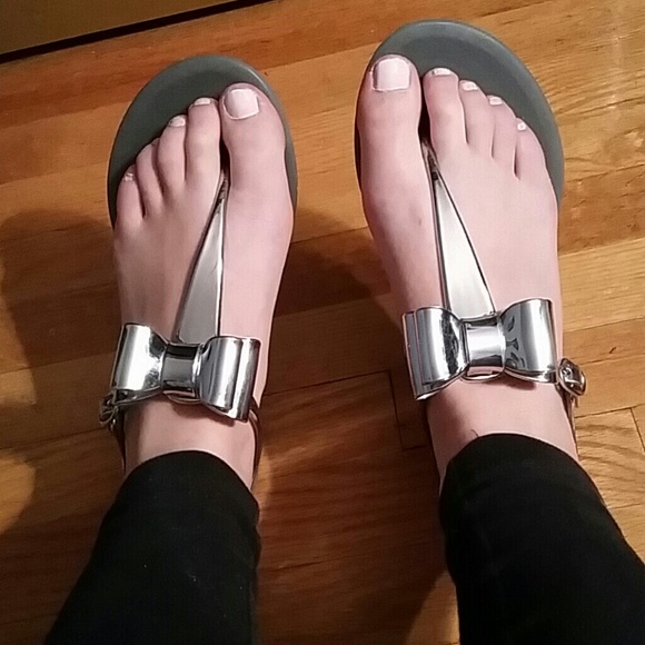 BCBGeneration 'Demee' Bow-Applique Jelly Sandals