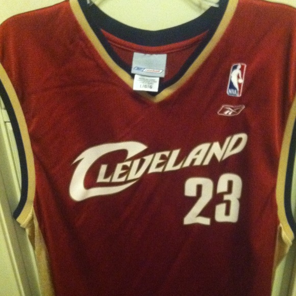 Men's large original Lebron jersey