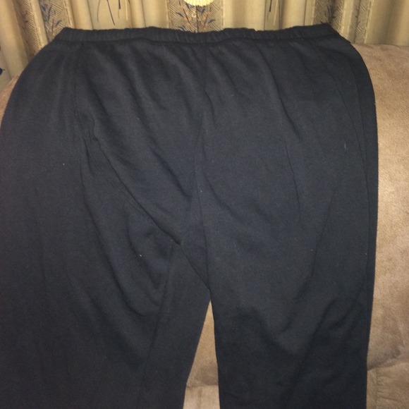 SOLD VS PINK SWEATS - Picture 4 of 4